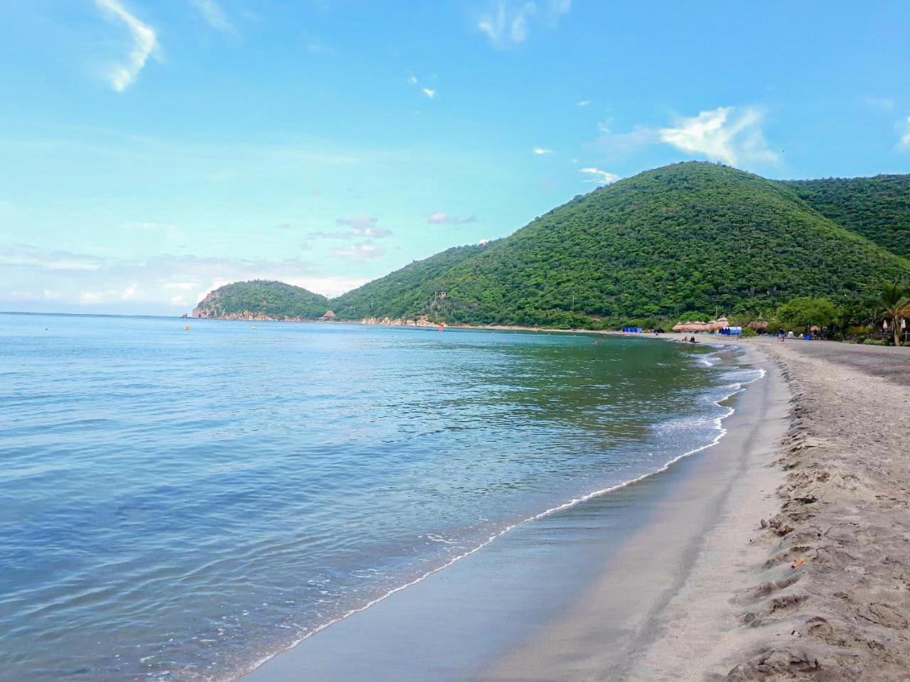 Espectacular Santa Marta, Pozos Colorados Club De Playa *